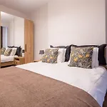 Residence Flat Close To Viaport Asia Shopping Mall