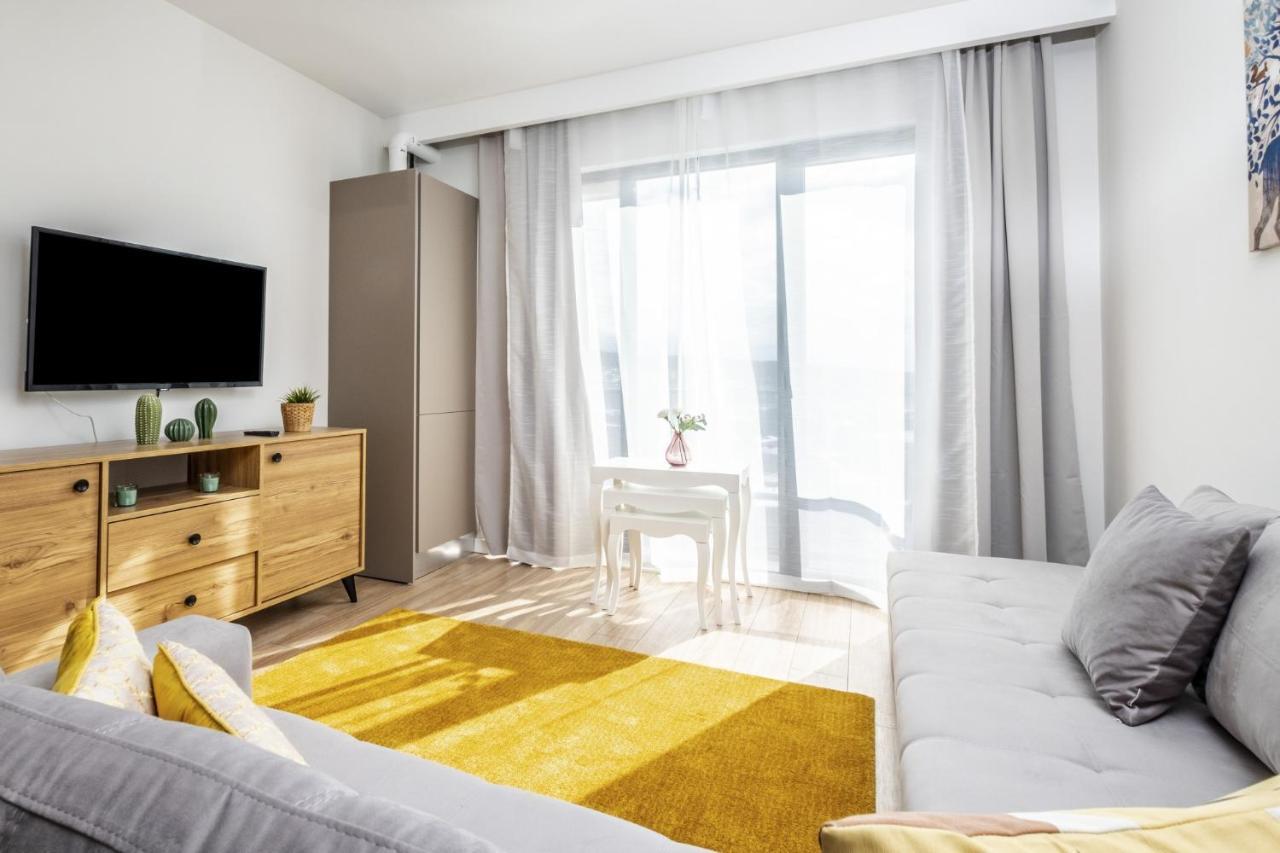 Flat Close To Viaport Asia Shopping Mall Daire