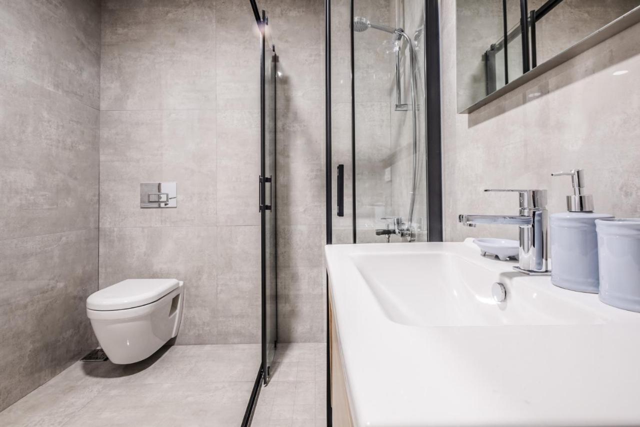 Flat Close To Viaport Asia Shopping Mall Daire